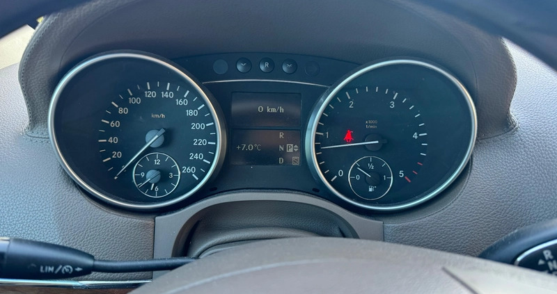 Mercedes-Benz GL cena 30900 przebieg: 392000, rok produkcji 2006 z Radom małe 211